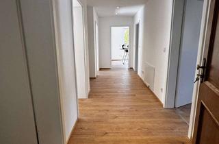 Wohnung mieten in 80999 München, Hochwertige, stilvoll sanierte 4-Zimmer-Hochparterrewohnung mit umlaufendem Garten und Freisitz