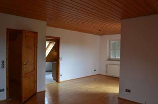 Wohnung mieten in 95497 Goldkronach, Helle 3-Zimmer Dachgeschosswohnung mit Balkon, Garten und 2 Stellplätzen