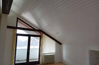 Wohnung mieten in Riegeläckerstraße, 71229 Leonberg, Wohnraum in Leonberg: 2-Zimmer-Wohnung im Dachgeschoss