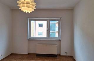 Wohnung mieten in 68165 Schwetzingerstadt, Schöne, helle, ruhige 1,5-Zimmer-Wohnung mit großem Balkon und Tageslichtbad