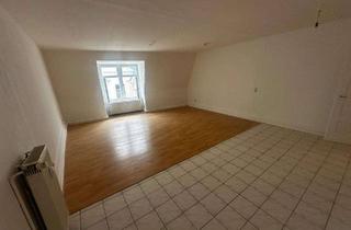 Wohnung mieten in Innere Weberstr., 02763 Zittau, Renoviert - große 4-Raum-Wohnung mit offener Wohnküche in Zittauer Innenstadt