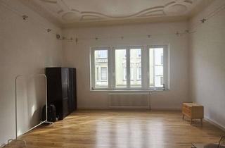 Wohnung mieten in Neuhofstr. 18, 41061 Mönchengladbach, Schöne 3-Zimmer-Wohnung, WG geeignet im 1.OG