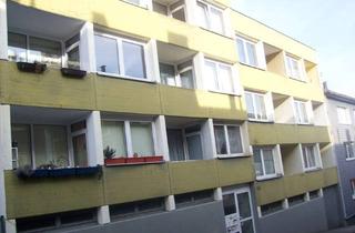 Garagen mieten in Tannenstr. 143, 42283 Barmen, "freiswerdene Garage im Innenhof der Tannenstr. 143" in Wuppertal, ab 01.11.2026 zu vermieten!!!