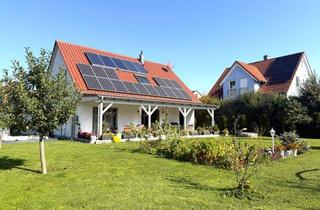 Einfamilienhaus kaufen in 91359 Leutenbach, Wohnen wie im Urlaub – Einfamilienhaus mit offener Galerie, eigener Sauna und traumhaftem Garten!
