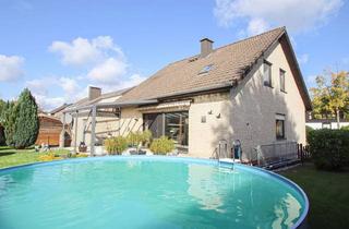 Haus kaufen in 33758 Schloß Holte-Stukenbrock, Sommer 2027 im eigenen Pool