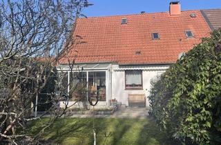 Doppelhaushälfte kaufen in 23611 Bad Schwartau, Bad Schwartau: Doppelhaushälfte nebst Baugrundstück