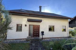 Haus kaufen in Falkenstraße 41, 75236 Kämpfelbach, Solide Substanz für Familien: Freistehendes EFH in Waldrandlage mit nachhaltiger Pelletheizung