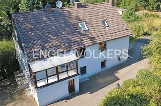 Haus kaufen in 58456 Witten, Dreifamilienhaus mit großzügigem Grundstück und vielseitigen Nutzungsmöglichkeiten in Witten-Herbede