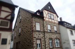 Haus kaufen in 56253 Treis-Karden, Großzügiges Zweifamilienhaus in Treis-Karden mit viel Potenzial!