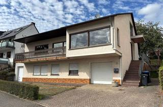 Einfamilienhaus kaufen in 54424 Thalfang, Freistehendes Einfamilienhaus mit zwei Garagen und schönem Fernblick