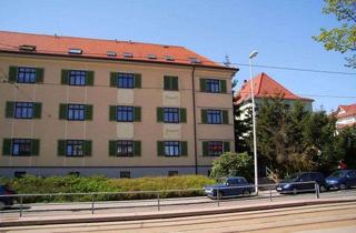 Wohnung mieten in Virchowplatz 13, 08060 Zwickau, *Ab 1.12. - Gemütliche 2-Raumwohnung mit Balkon in beliebter Wohnlage; Nähe HBK*