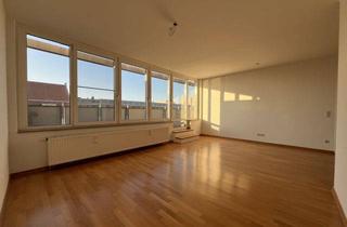 Wohnung kaufen in 01099 Dresden, 2-Raumwohnung mit Dachterrasse in exklusiver Lage mit Blick auf die Elbe und Altstadt