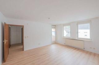 Immobilie mieten in 78713 Schramberg, Barrierefreie 1,5-Zimmer-Seniorenwohnung mit Balkon in Schramberg zu vermieten!