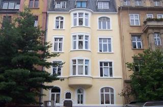 Wohnung kaufen in Markgrafenstraße 15a, 60487 Bockenheim, Renovierter Stilaltbau: wunderschöne 3-Zi.-ETW mit Holzdielen, Balkon mit Vorgarten in ruhiger Lage