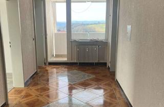 Wohnung kaufen in Goethestraße, 78176 Blumberg, Schöne 4,5 Zimmer Wohnung mit Garage und Stellplatz zu verkaufen
