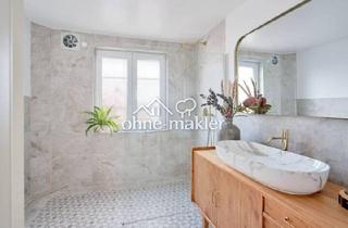 Wohnung kaufen in 71069 Sindelfingen, 113 m² mit 30 m² Dachterrasse - hochwertig saniert, 3 + (1) Zimmer & Garage