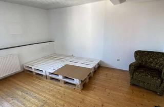 Wohnung mieten in 50823 Ehrenfeld, 2-Zimmer-Studenten WG-Wohnung in Ehrenfeld Köln- DG