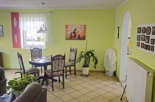 Wohnung mieten in Ringstraße 73, 08427 Fraureuth, Barrierearme 2-Raum-Wohnung mit Garten