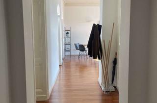 Wohnung mieten in 40215 Friedrichstadt, Traumhafte Altbauwohnung in Düsseldorf-Friedrichstadt / Sonnenbalkon / Garage / befristet