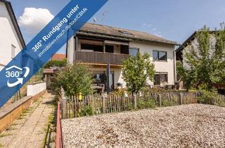 Wohnung kaufen in 94127 Neukirchen, Zwei sanierungsbedürftige Wohnungen mit zwei Festgaragen in einem 3-Familienhaus in Neuburg am Inn
