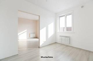 Wohnung kaufen in 10787 Berlin, Großzügige 2-Zimmer-Wohnung nebst Balkon