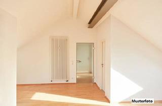 Wohnung kaufen in 74427 Fichtenberg, 2-Zimmer-Wohnung mit Balkon - neuwertig