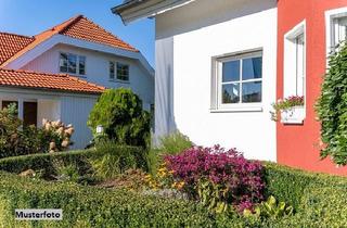 Einfamilienhaus kaufen in 33619 Hoberge-Uerentrup, Einfamilienhaus nebst Garten und Doppelgarage + provisionsfrei +