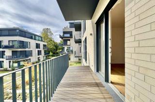 Wohnung kaufen in 12555 Berlin, Stilvolle 2-Zimmer Etagenwohnung mit Balkon, Echtholzparkett und Wasserblick