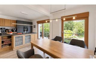 Haus kaufen in 51061 Köln, Exklusives 3-Parteienhaus in Köln: 188 m², 8,5 Zimmer, großer Garten