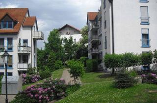 Wohnung kaufen in An Der Katholischen Kirche, 15366 Hoppegarten, Tolle 2 Zimmerwohnung in gefragter Lage // 1. OG mit Balkon