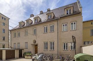 Wohnung mieten in Schaezlerstraße 15, 86150 Innenstadt, Schöne 2-Zimmer-Dachgeschosswohnung in Augsburg