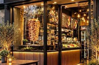 Gastronomiebetrieb mieten in Kurfürstendamm, 10707 Charlottenburg, Imbiss am Kurfürstendamm – Voll ausgestattet mit langfristiger Mietperspektive