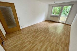 Wohnung mieten in Schulstraße 17, 07552 Gera, 4 Raum Whg. mit Balkon, Bad mit Wanne in Gera - Langenberg!