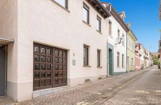 Einfamilienhaus kaufen in 55545 Bad Kreuznach, Attraktiver Preis, großes Potenzial Einfamilienhaus mit Dachterrasse