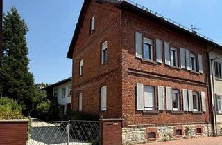 Haus kaufen in 61381 Friedrichsdorf, ***Friedrichsdorf- 2 Häuser, 2 Garagen, großer Garten***
