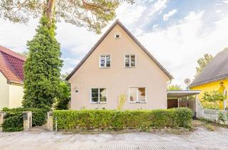 Villa kaufen in 14532 Kleinmachnow, Charmante Einfamilienvilla mit Garten, Wintergarten, Balkon & kleinem Pool in Kleinmachnow