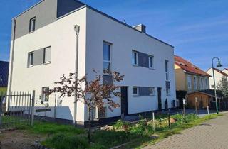 Haus mieten in 16356 Ahrensfelde, Moderne 5-Zimmer-Doppelhaushälfte mit Dachterrasse bei Berlin in Ahrensfelde/Eiche