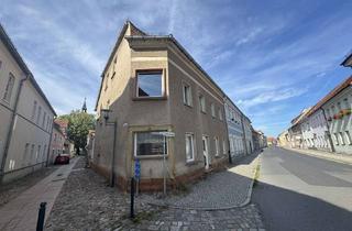 Anlageobjekt in Straße Der Einheit, 01990 Ortrand, Potenzial für Kapitalanleger: sanierungsbedürftiges Wohn- und Geschäftshaus im Herzen von Ortrand!
