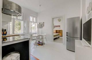 Wohnung kaufen in Osnabrücker Straße 20, 10589 Charlottenburg, ***bezugsfreie Altbauwohnung im Charlottenburger Kiez***