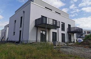 Wohnung mieten in 35085 Ebsdorfergrund, Moderne 3-Zimmer-Wohnungen mit geh. Innenausstattung & Balkon im Generationenpark Heskem