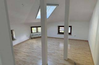 Wohnung mieten in Brehmerstraße 12, 23564 St. Jürgen, Viel Platz in St. Jürgen: 4-Zimmer-Wohnung mit großer Dachterrasse
