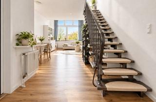 Wohnung kaufen in 51105 Köln, Lebensgefühl mit besonderem Charakter – Maisonette mit Galerie & Wintergarten in Köln-Poll zentral.
