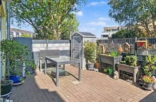 Wohnung kaufen in 40764 Langenfeld, Wohnen mit Hauscharakter: Modernes „Haus im Haus“ über drei Ebenen mit Vollkeller und Stellplatz