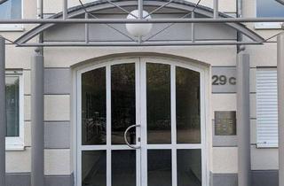 Sozialwohnungen mieten in Neusäßer Str. 29c, 86156 Kriegshaber, Nur mit WBS II oder III - renovierte 2 ZKB mit Balkon nähe Uniklinik