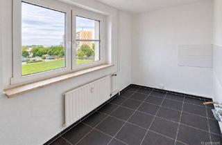 Wohnung mieten in Keplerstraße, 17036 Neubrandenburg, **Renovierte 4-Zimmer-Wohnung im Herzen der Oststadt!**