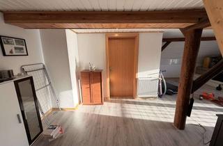 Wohnung mieten in 36329 Romrod, Wohnen mit Charakter: 1-Zimmer-Dachgeschosswohnung in Romrod