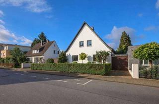Haus kaufen in 40764 Langenfeld, Freistehender Familienklassiker mit Garage und schönem Grundstück