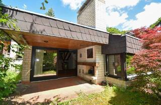 Haus kaufen in 61276 Weilrod, Besonderes Haus mit viel Raum für Ideen und Ausbaupotenzial in Weilrod-Altweilnau