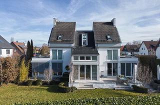 Haus kaufen in 71155 Altdorf, Licht. Raum. Eleganz.