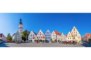Haus kaufen in 92637 Weiden, Direkt in der ALTSTADT ** 2 Wohnungen plus Verkaufsfläche in Top Lage ** PV-Anlage* Top Investment